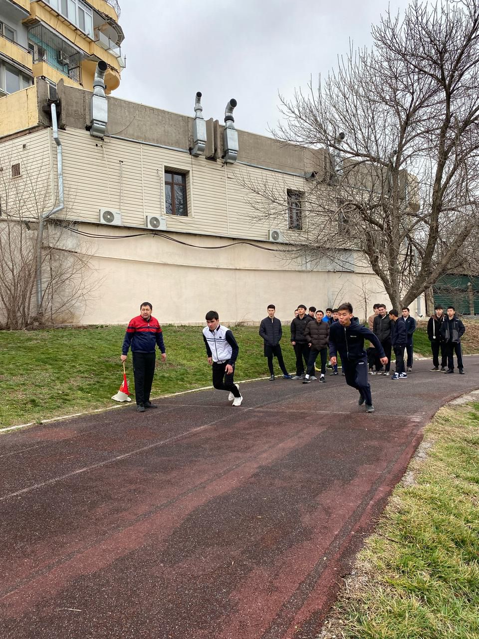 Мектеп бітірушілері арасында Олимпиада